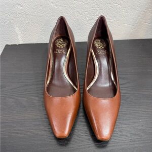 Vince Camuto Cognac Leather Pointed Toe Pumps 7.5M Sculpted Heel